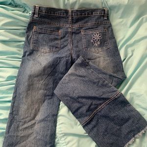 MID RISE FLARED Y2K FLOWER JEANS